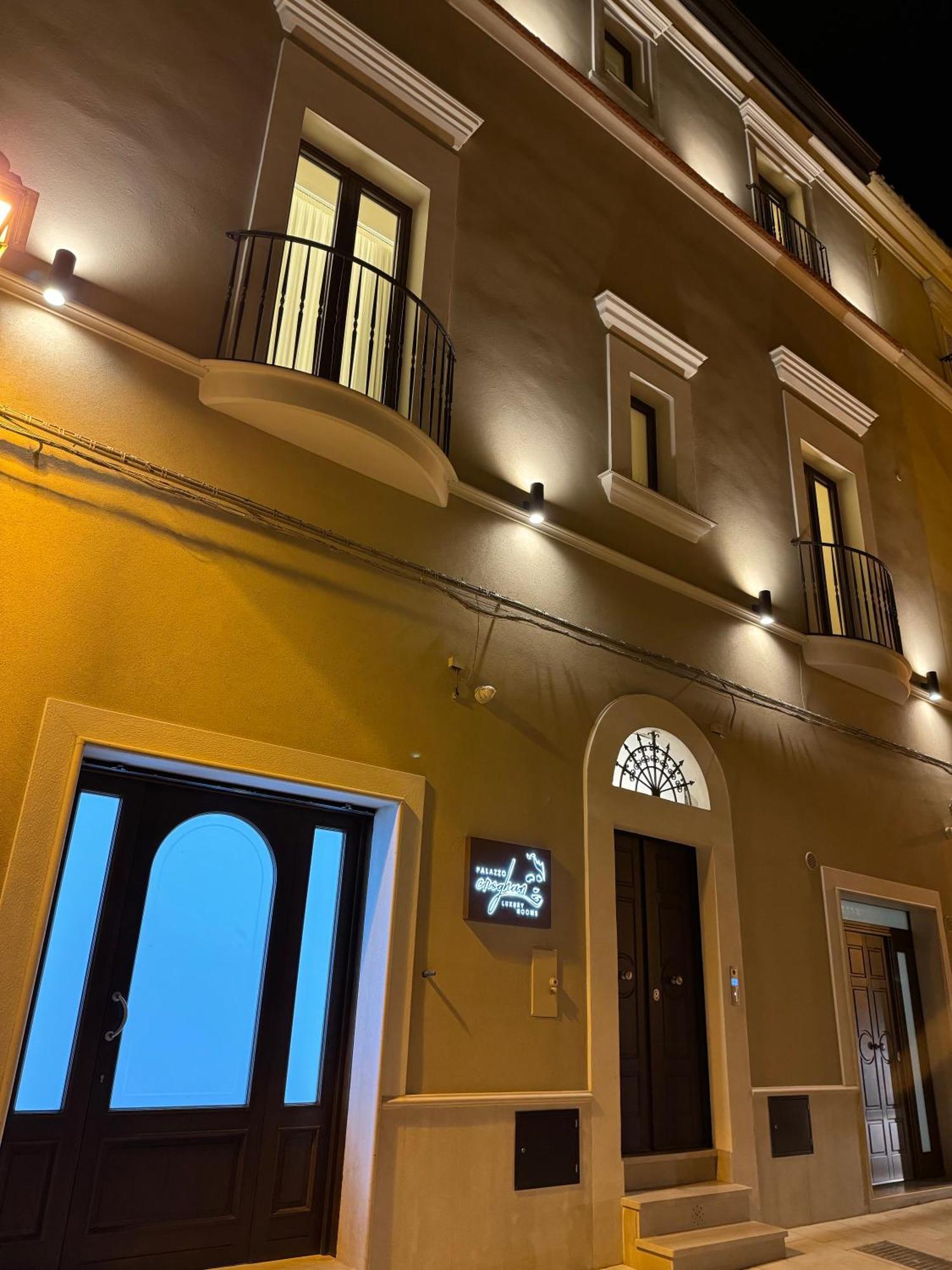 B&B Palazzo Croghan Torremaggiore Экстерьер фото